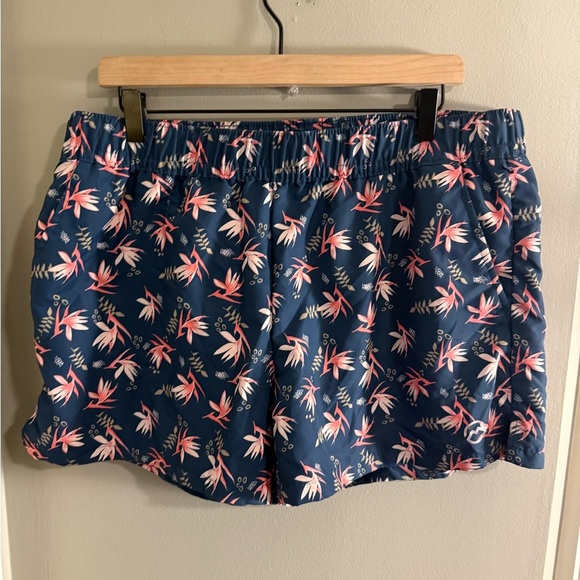 Magellan Outdoors Athletic Shorts Blue and Pink Floral  Design - Picture 1 of 8